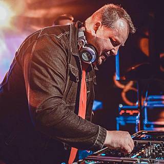 DJ MiH
